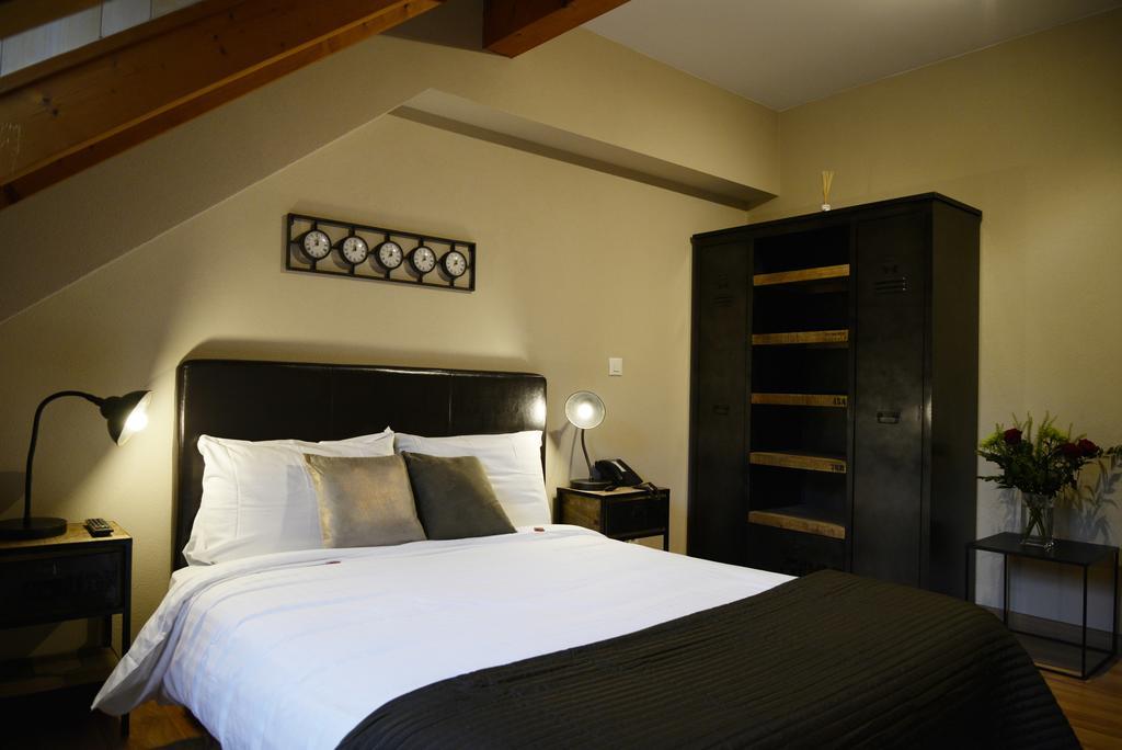 Auberge Communale De Carouge Стая снимка