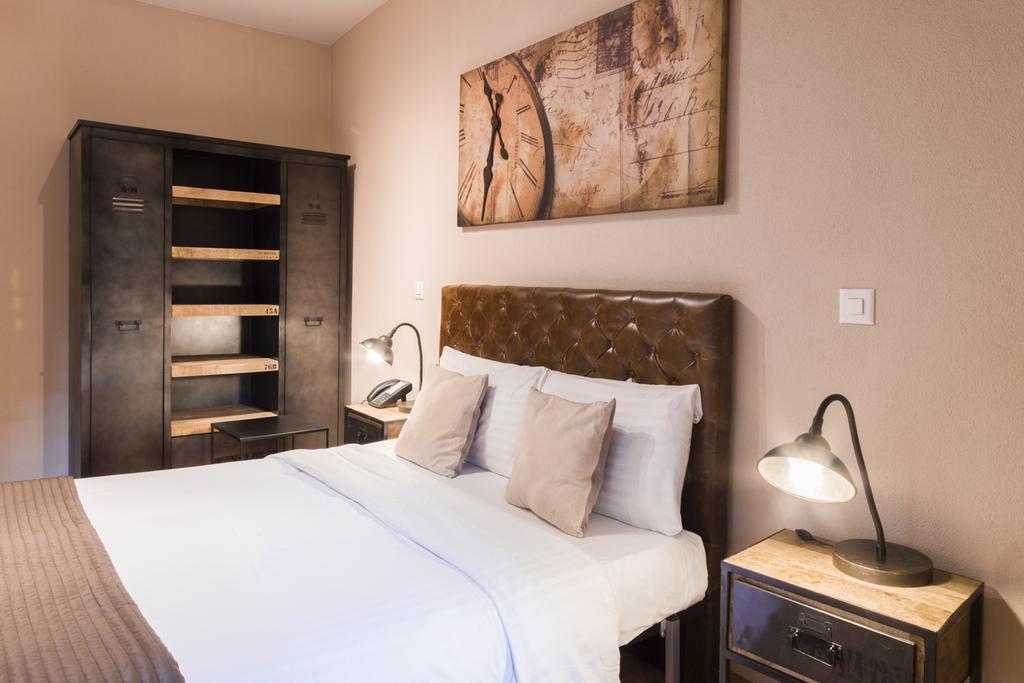 Auberge Communale De Carouge Екстериор снимка