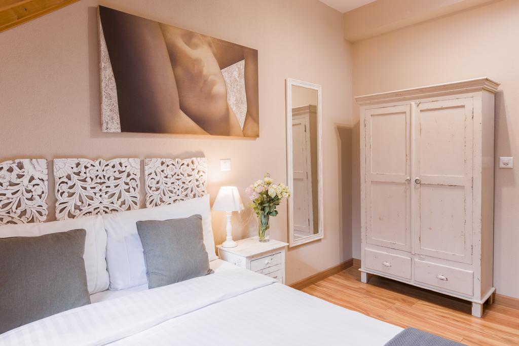 Auberge Communale De Carouge Екстериор снимка