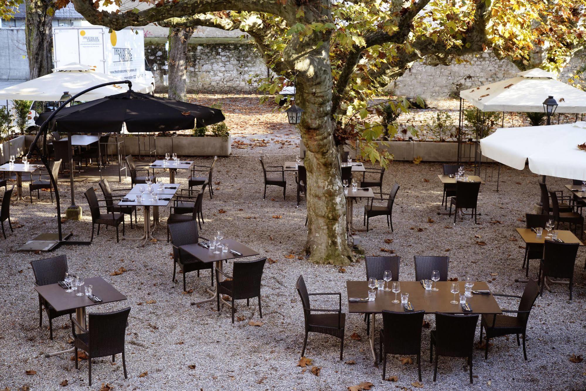 Auberge Communale De Carouge Екстериор снимка